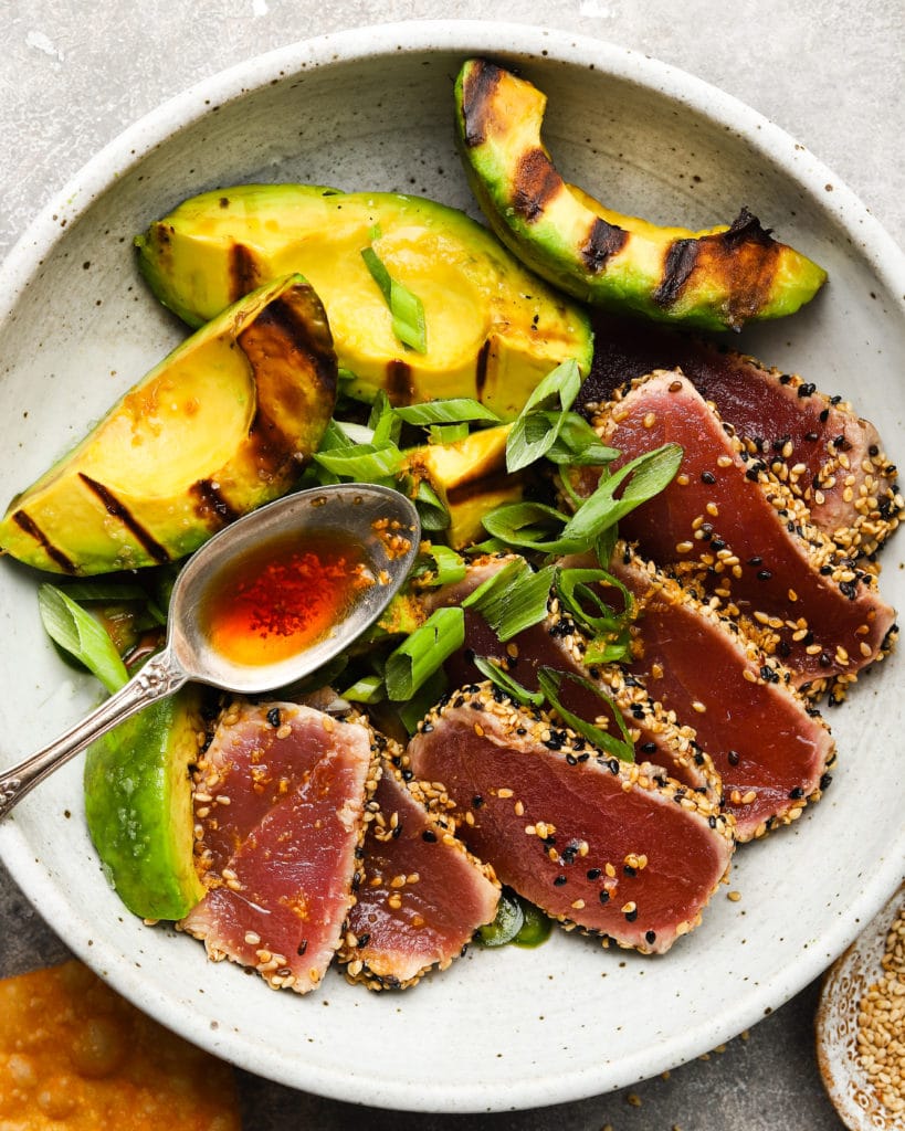 searing tuna on grill