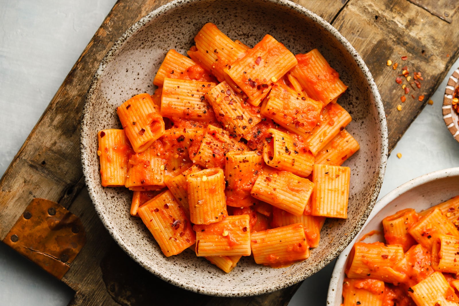 Vegan Rigatoni Alla Vodka | Lindsey Eats