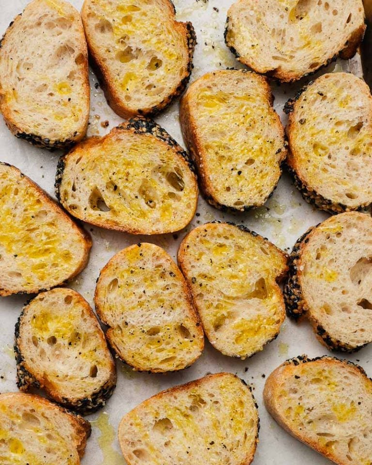 Smashed Pea and Stracciatella Crostini | Lindsey Eats